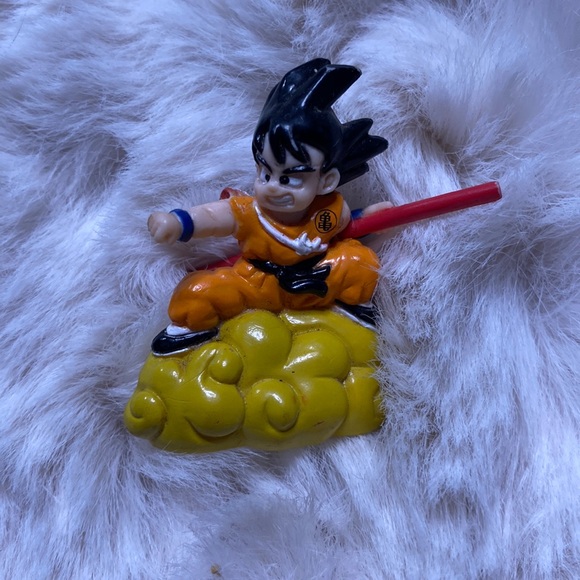 Dragon Ball 1989 Mini Figure Son Goku Flying Nimbus Vintage Anime BS/STA - Picture 1 of 3